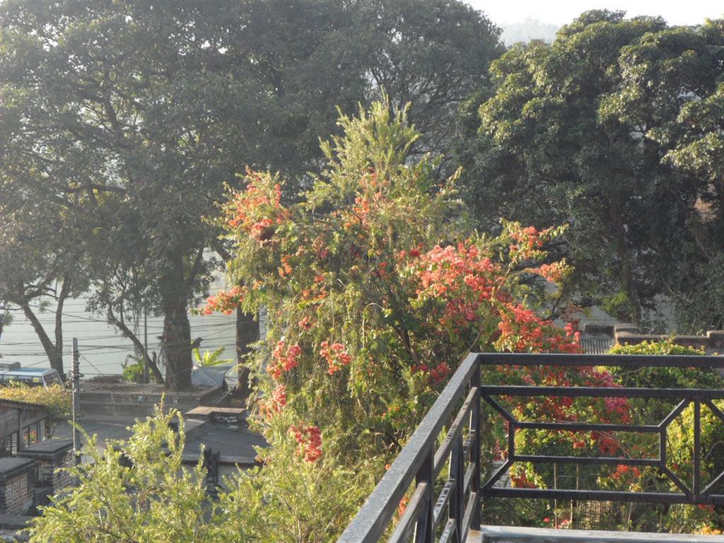 Hotel Nirvana Pokhara Exterior foto